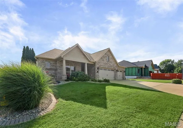 4th image of 109 Waterfall Ct, Glen Carbon, IL 62034 | MLS# MIS26048991