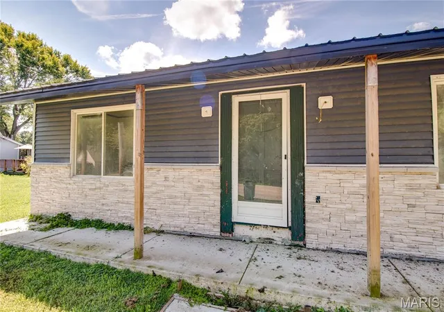 Photo 4 of Single family home for sale at 390 Dorsey Rd, Gillespie, IL 62033 | MLS# MIS26048994 | Listing updated on 2026-08-15