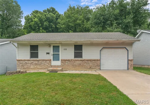 1st image of 122 Burnside St, Washington, MO 63090 | MLS# MIS26048998