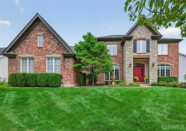 Photo 1 of Sale Pending at 2726 Wynncrest Manor Dr, Wildwood, MO 63005 | MLS# MIS26049021 | Listing updated on 2026-08-18