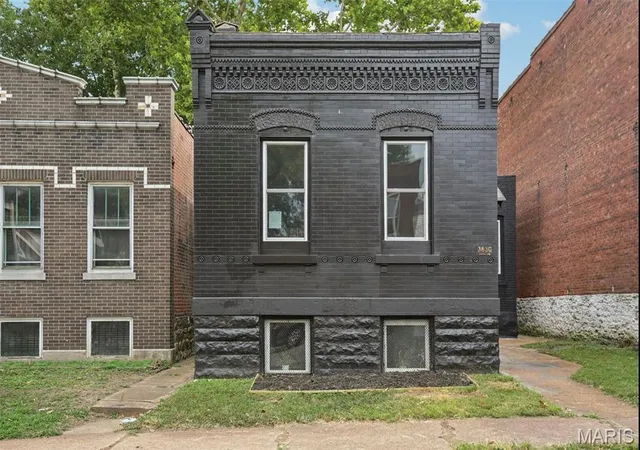 Photo 2 of Single family home for sale at 3830 Ohio Ave, Saint Louis, MO 63118 | MLS# MIS26049036 | Listing updated on 2026-10-14