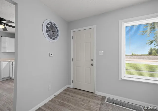 Photo 3 of Sale Pending at 4216 Nameoki Rd, Granite City, IL 62040 | MLS# MIS26049037 | Listing updated on 2026-08-31