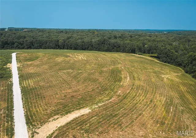 Photo 3 of Sale Pending at 99 Ac State Hwy Zz, Owensville, MO 65066 | MLS# MIS26049044 | Listing updated on 2026-08-27