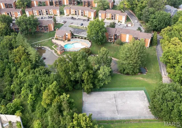 24th image of 1968 Greenglen Dr #101, Saint Louis, MO 63122 | MLS# MIS26049055