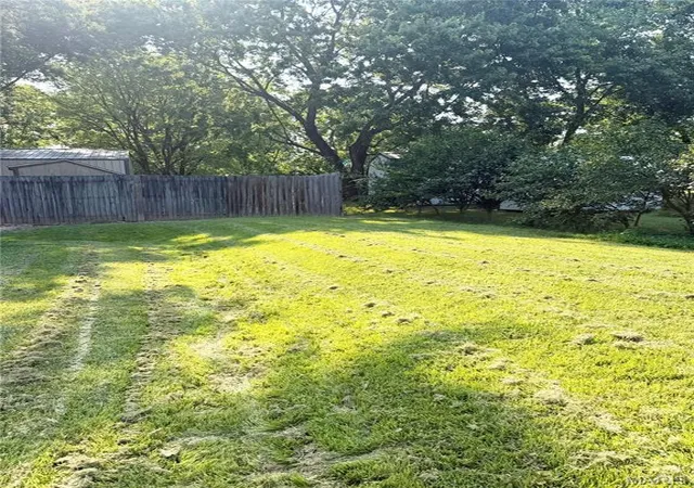 2nd image of 406 Douglas, De Soto, IL 62924 | MLS# MIS26049066