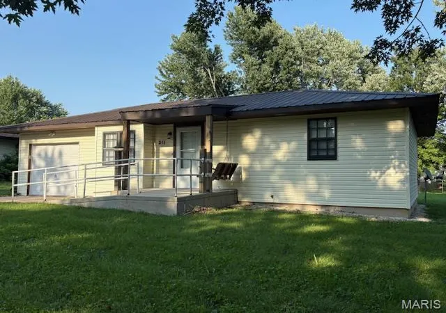 2nd image of 211 Belmont Dr, Rolla, MO 65401 | MLS# MIS26049072