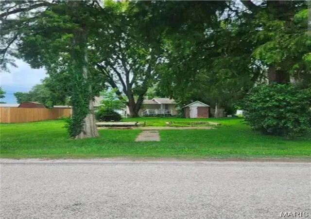 1st image of 13 N Main St, Moro, IL 62067 | MLS# MIS26049073
