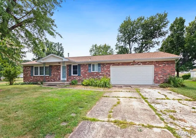 2nd image of 383 Vernon St, Sullivan, MO 63080 | MLS# MIS26049077
