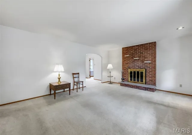 Photo 4 of Single family home for sale at 1407 Fox Crk Dr, Saint Louis, MO 63126 | MLS# MIS26049093 | Listing updated on 2026-09-13