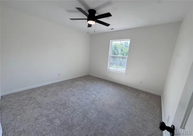 Photo 4 of Single family home for sale at 9153 Idell Crk Ln, Hannibal, MO 63401 | MLS# MIS26049106 | Listing updated on 2026-10-27