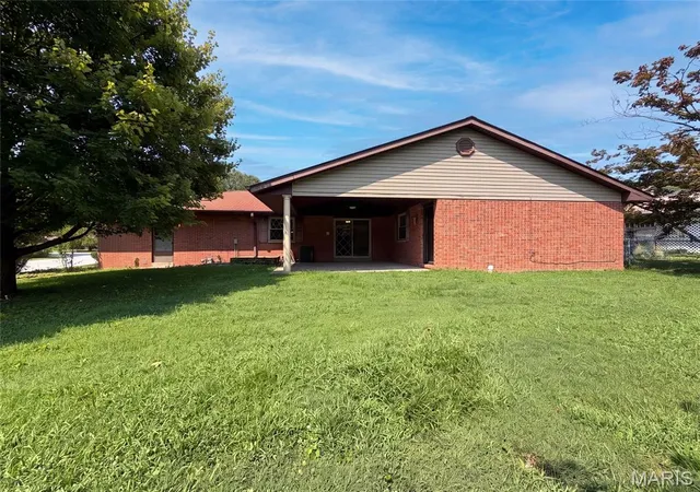 5th image of 209 Dana Dr, Collinsville, IL 62234 | MLS# MIS26049113
