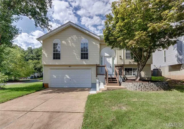1st image of 417 Elm Crossing Ct, Ballwin, MO 63021 | MLS# MIS26049132