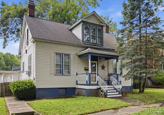 Photo 1 of Single family home for sale at 714 Cypress St, Highland, IL 62249 | MLS# MIS26049151 | Listing updated on 2026-09-21
