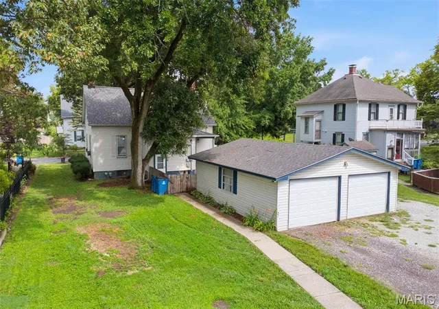 48th image of 714 Cypress St, Highland, IL 62249 | MLS# MIS26049151