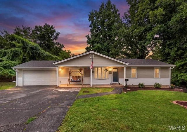Photo 1 of Sale Pending at 10800 Hobday Ave, Saint Ann, MO 63074 | MLS# MIS26049159 | Listing updated on 2026-08-14
