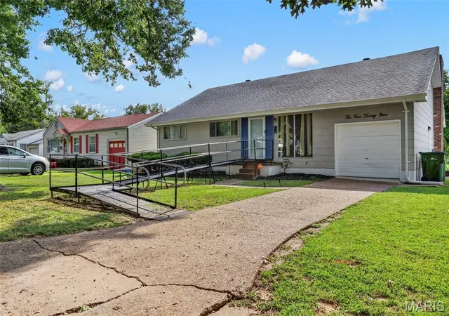 Photo 2 of Single family home for sale at 10429 Ewell Dr, Saint Louis, MO 63137 | MLS# MIS26049165 | Listing updated on 2026-09-07