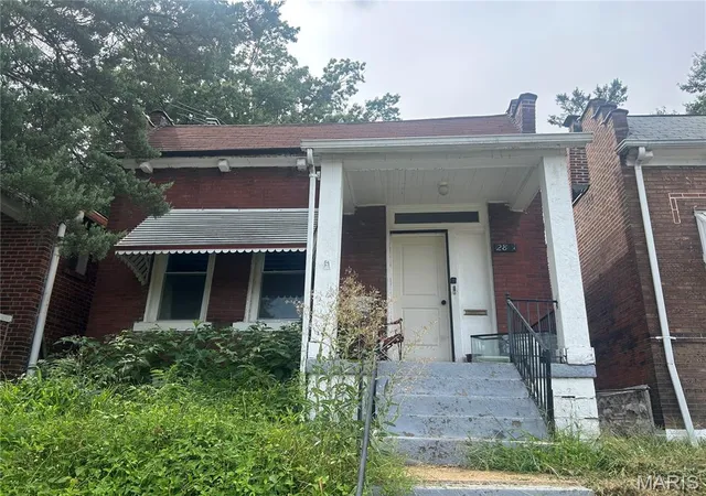 Photo 2 of Single family home for sale at 2831 Abner Pl, Saint Louis, MO 63120 | MLS# MIS26049170 | Listing updated on 2026-07-31