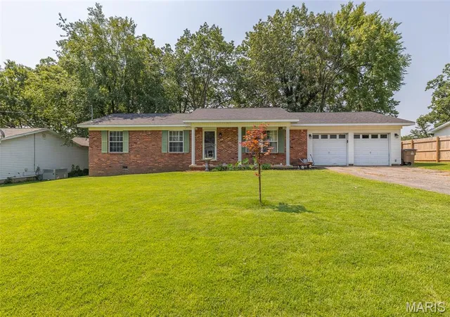 1st image of 2626 Valley Crst, Poplar Bluff, MO 63901 | MLS# MIS26049184