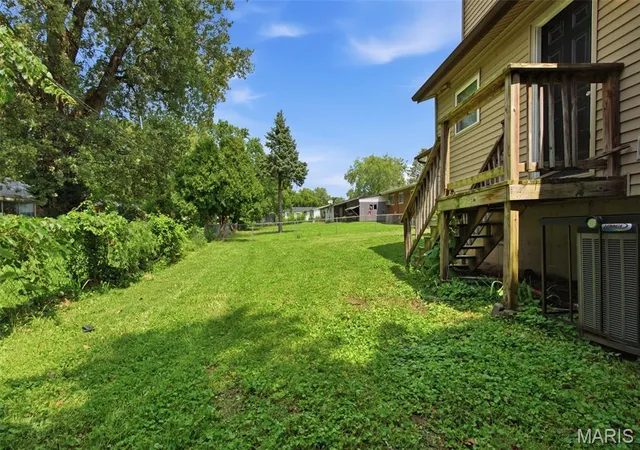 19th image of 415 Hentschel Pl, Saint Louis, MO 63135 | MLS# MIS26049190
