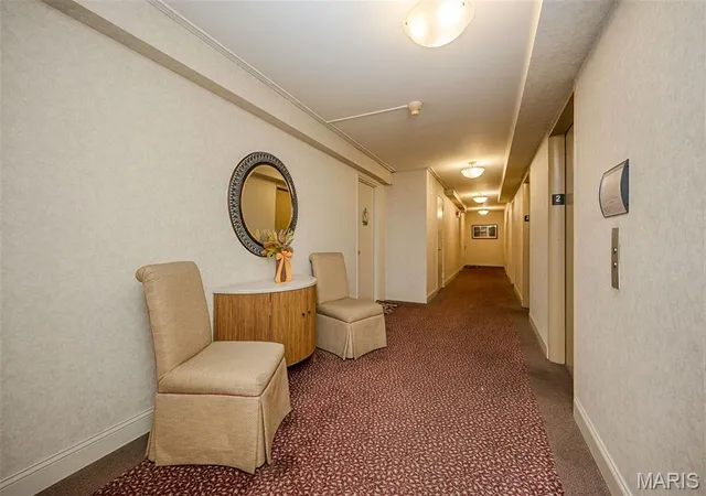 Photo 4 of Condo for sale at 4466 W Pine Blvd #2E, Saint Louis, MO 63108 | MLS# MIS26049213 | Listing updated on 2026-08-06