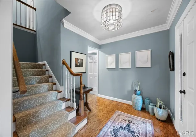 Photo 3 of Single family home for sale at 2 Middlebrook Ln, Saint Louis, MO 63141 | MLS# MIS26049215 | Listing updated on 2026-09-08