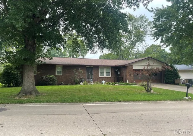 Photo 2 of Single family home for sale at 3126 Wisteria St, Cape Girardeau, MO 63701 | MLS# MIS26049230 | Listing updated on 2026-09-21