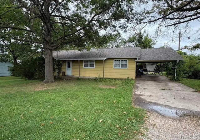 1st image of 308 M  North Mcmillan St, Mountain Grove, MO 65711 | MLS# MIS26049232