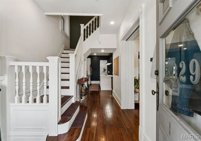 Photo 3 of Single family home for sale at 3329 Vista Ave, Saint Louis, MO 63104 | MLS# MIS26049244 | Listing updated on 2026-10-02