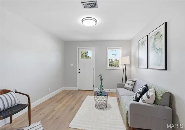 Photo 3 of Single family home for sale at 7208 Page Ave, Saint Louis, MO 63133 | MLS# MIS26049248 | Listing updated on 2026-09-16