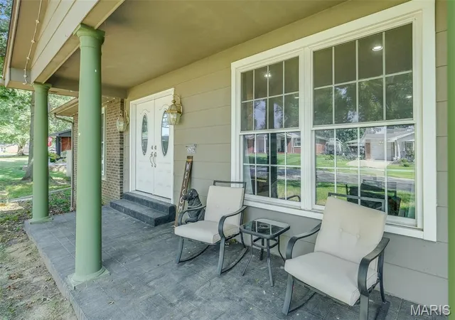 4th image of 5209 River Aire Dr, Godfrey, IL 62035 | MLS# MIS26049262