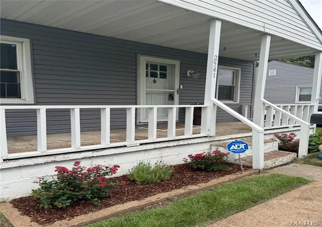 5th image of 2541 Center St, Granite City, IL 62040 | MLS# MIS26049267
