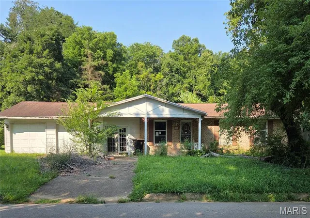 Photo 1 of Single family home for sale at 328 Michael Ln, Ironton, MO 63650 | MLS# MIS26049277 | Listing updated on 2026-10-01