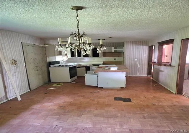 Photo 4 of Single family home for sale at 328 Michael Ln, Ironton, MO 63650 | MLS# MIS26049277 | Listing updated on 2026-10-01