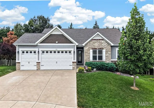 1st image of 826 Liberty Creek Dr, Wentzville, MO 63385 | MLS# MIS26049283