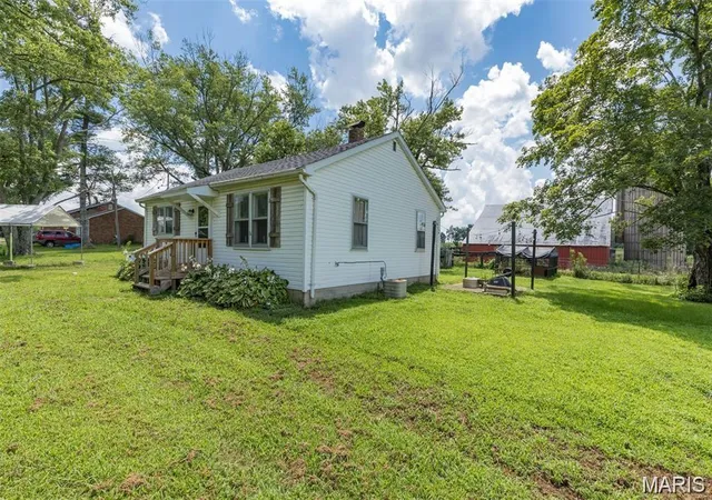 3rd image of 5802 Hwy F Hwy, Farmington, MO 63640 | MLS# MIS26049285
