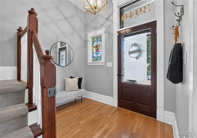 Photo 3 of Sale Pending at 3940 Shaw Blvd, St Louis, MO 63110 | MLS# MIS26049288 | Listing updated on 2026-09-22