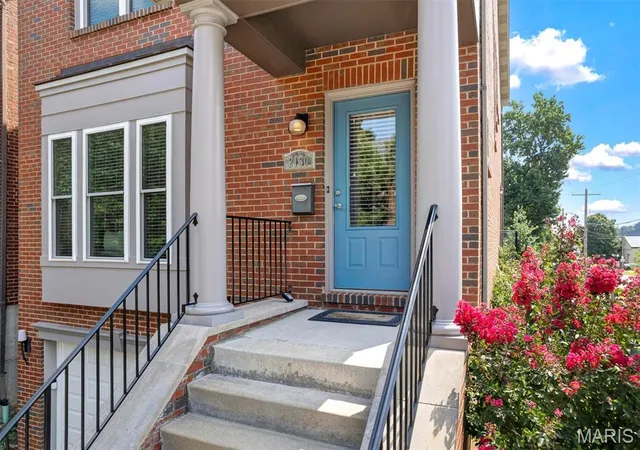 Photo 3 of Single family home for sale at 2130 Franz Park Ln, Saint Louis, MO 63139 | MLS# MIS26049296 | Listing updated on 2026-09-08