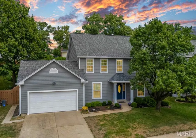 Photo 1 of Sale Pending at 12137 Fahrpark Ln, Saint Louis, MO 63146 | MLS# MIS26049302 | Listing updated on 2026-09-21