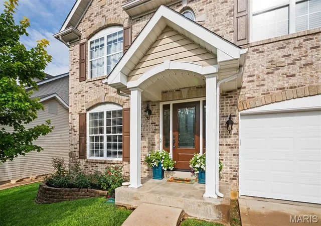 2nd image of 30 Heritage Pointe Cir, Fenton, MO 63026 | MLS# MIS26049321