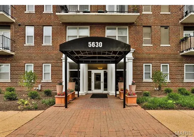 Condo for sale at 5630 Pershing Ave #10, Saint Louis, MO 63112 | MLS# MIS26049326