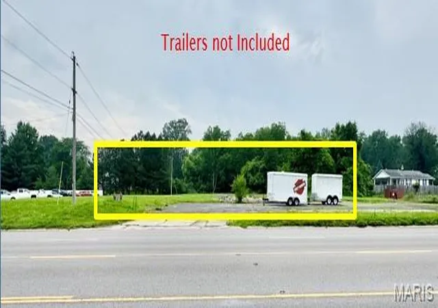 2nd image of 3320 Godfrey Rd, Godfrey, IL 62035 | MLS# MIS26049336