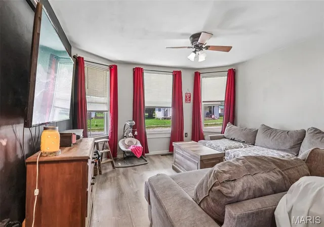 Photo 2 of Sale Pending at 709 Simpson St, Pocahontas, IL 62275 | MLS# MIS26049343 | Listing updated on 2026-08-20