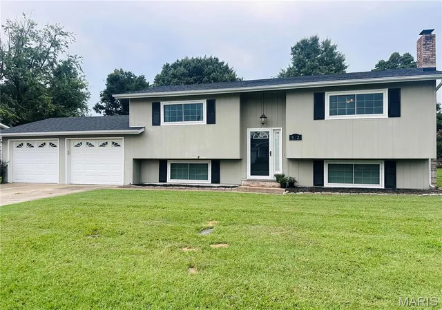 1st image of 912 Cambridge, Sikeston, MO 63801 | MLS# MIS26049361