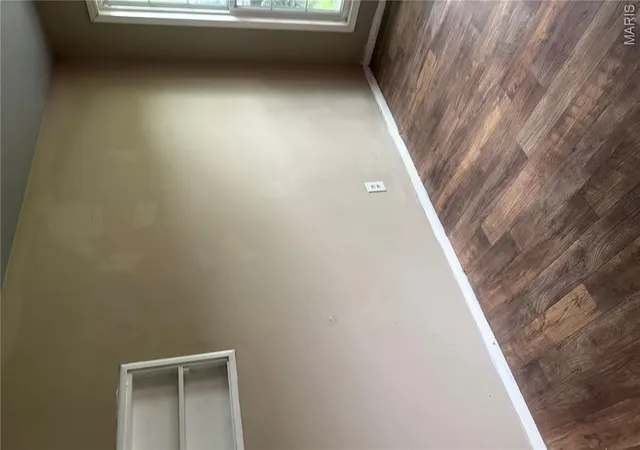 Photo 3 of Single family home for sale at 506 Saint Paul Dr, East Saint Louis, IL 62206 | MLS# MIS26049389 | Listing updated on 2026-08-18