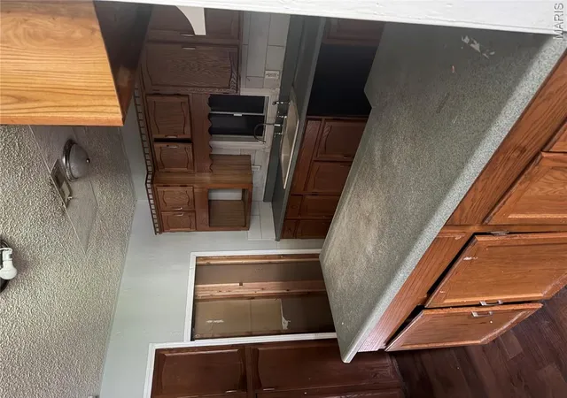Photo 3 of Single family home for sale at 127 Donald St, East Saint Louis, IL 62206 | MLS# MIS26049390 | Listing updated on 2026-08-18