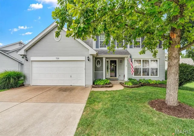2nd image of 706 Summer Top Cir, Fenton, MO 63026 | MLS# MIS26049391
