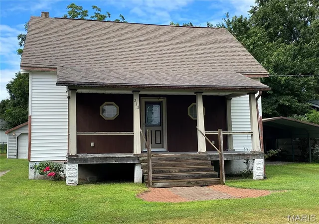 Photo 1 of Sale Pending at 212 W Illinois St, New Baden, IL 62265 | MLS# MIS26049400 | Listing updated on 2026-10-07