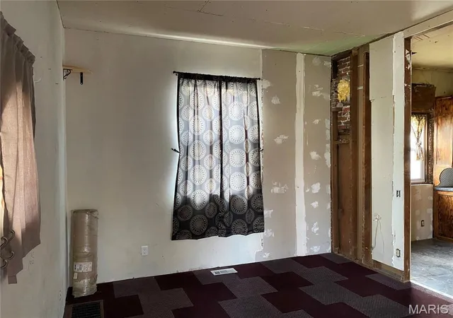 Photo 3 of Sale Pending at 212 W Illinois St, New Baden, IL 62265 | MLS# MIS26049400 | Listing updated on 2026-10-07