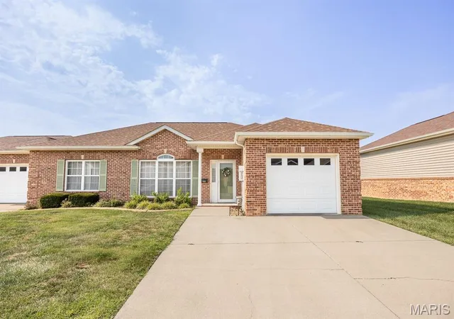 Photo 1 of Sale Pending at 115 Saint Christopher Ct, Mascoutah, IL 62258 | MLS# MIS26049403 | Listing updated on 2026-08-09