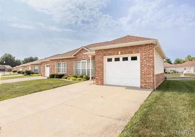Photo 2 of Sale Pending at 115 Saint Christopher Ct, Mascoutah, IL 62258 | MLS# MIS26049403 | Listing updated on 2026-08-09